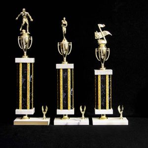 Single tier trophy with side mount - 403 Series